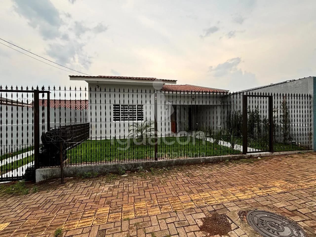 Casa em Jardim Novo Mundo