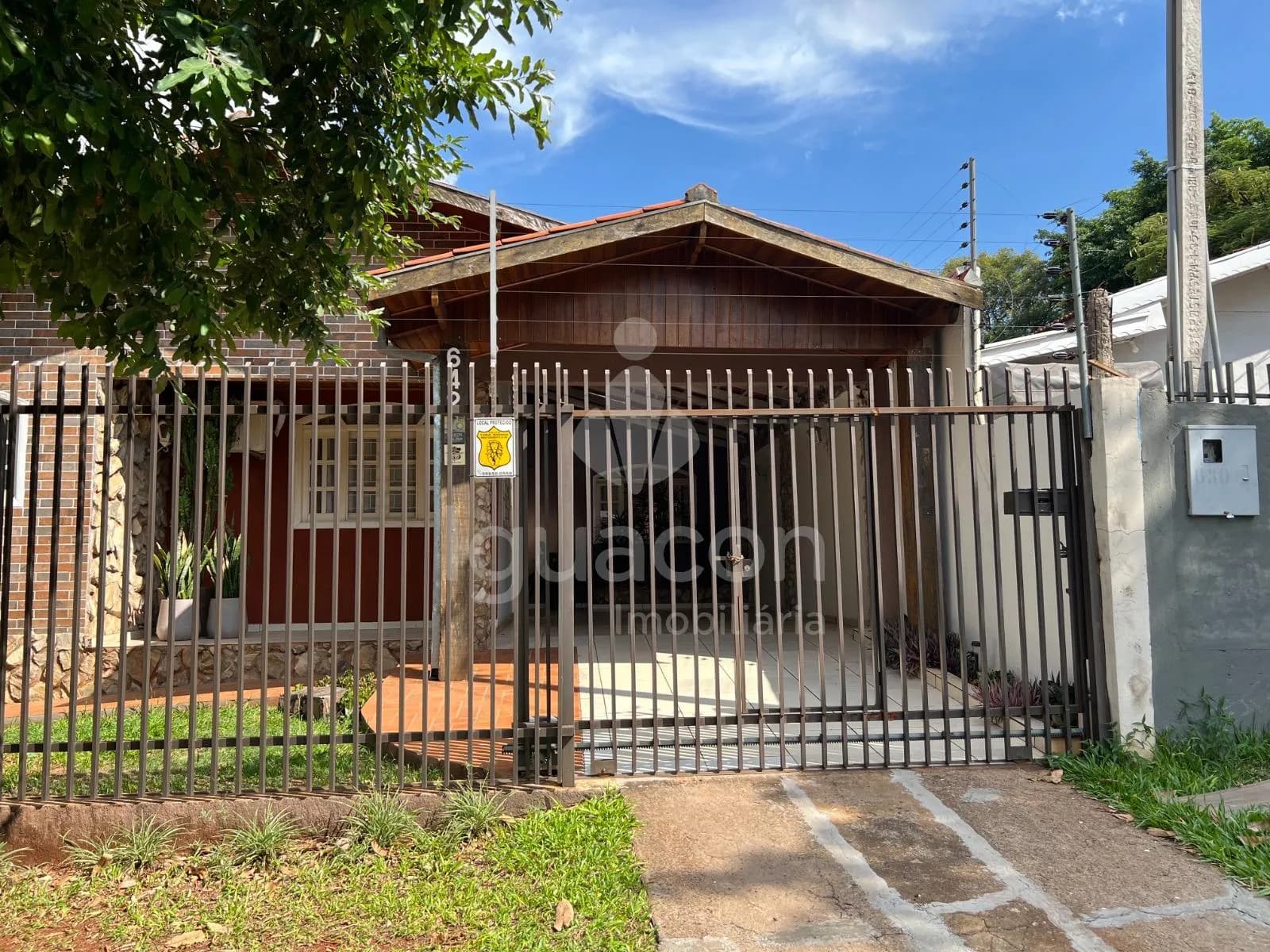 Casa em Jardim Santa Rosa